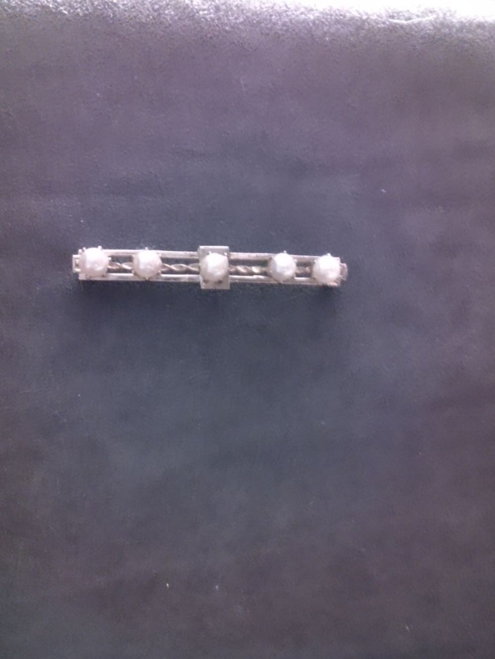 Vintage Pin With Real Pearls Gold-tone